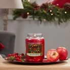 Red Apple Wreath, Yankee Candle illatgyertya, kicsi üveg (alma, fahéj, dió)