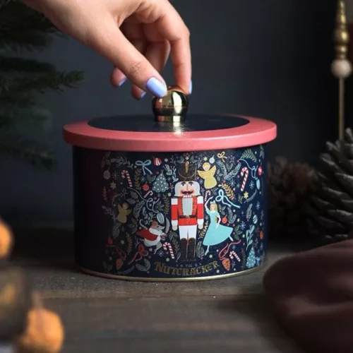 Diótörős fém tároló, arany gombbal, 16 cm átmérőjű