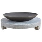 Öntöttvas tűzrakó tál kör alakú terrazzo gránit lapon, 59 cm átmérőjű