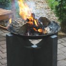 Fém tűzrakó tál, terrazzo gránit állványon, 60 cm átmérőjű