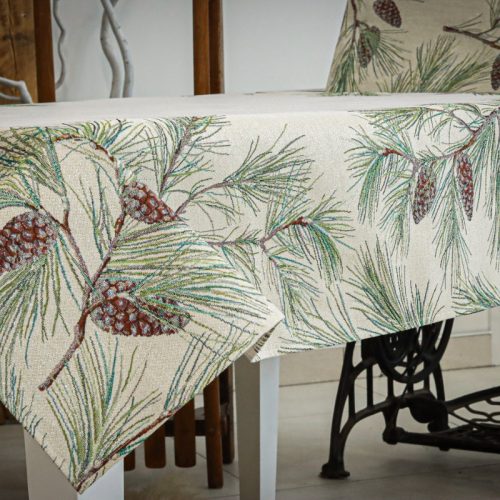 Fenyőág tobozzal ezüst lurexes, gépi gobelin asztalterítő, 137 x 240 cm