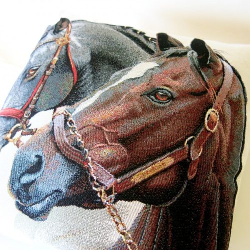 Lovas (kétféle) gobelin díszpárna huzat, 45x45 cm