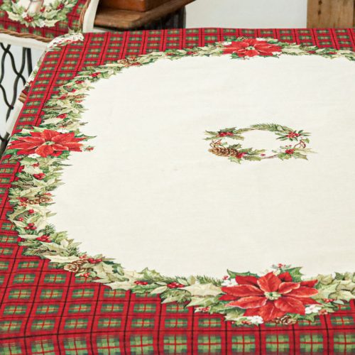 Szarvasos, karácsonyi kockás gépi gobelin asztalterítő, 137 x 240 cm