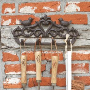 Öntöttvas fogas, akasztó